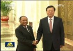 张德江与柬埔寨国会主席举行会谈